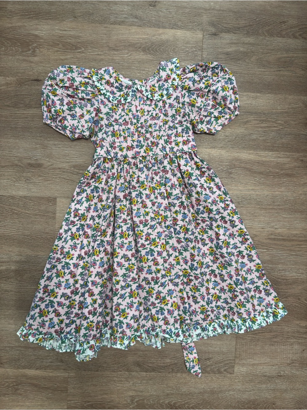 Vintage 80s/90s Amie n Alexis Girls Pink Floral Puff-Sleeve Smocked Dress